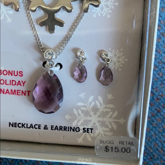 Liz Claiborne Holiday Set - Picture 2 of 8